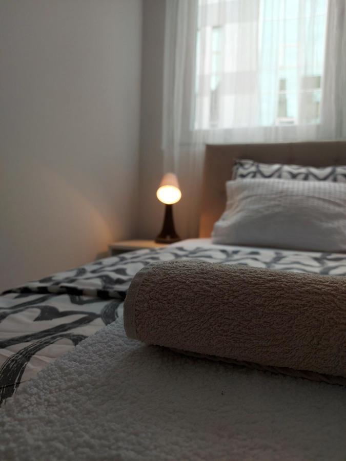 מוסטר Starlux Apartment מראה חיצוני תמונה